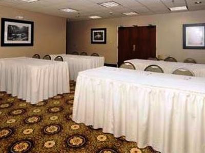 Hampton Hotel 3*